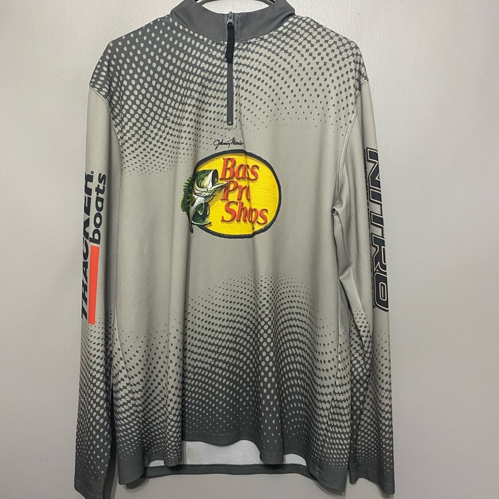 Bass Pro Shops Pullover